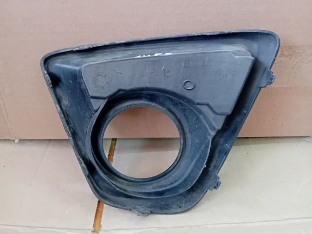 bontott MAZDA CX-5 Jobb Ködlámpa Rács