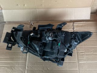 bontott MAZDA CX-5 Jobb Ledes Fényszóró