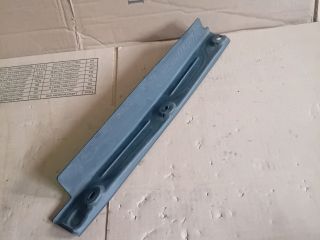 bontott MAZDA CX-5 Jobb Sárvédő Csavar Burkolat