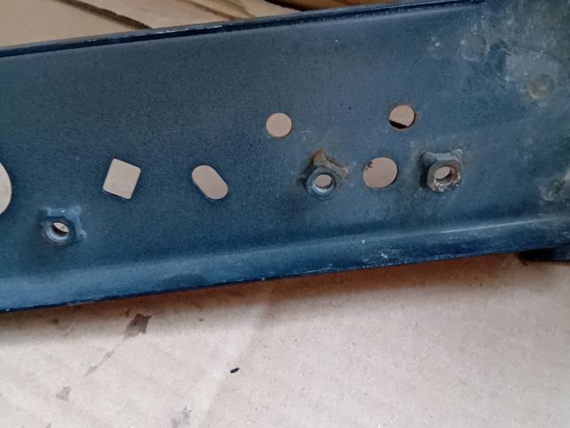 bontott MAZDA CX-5 Jobb Sárvédő Oldaltartó