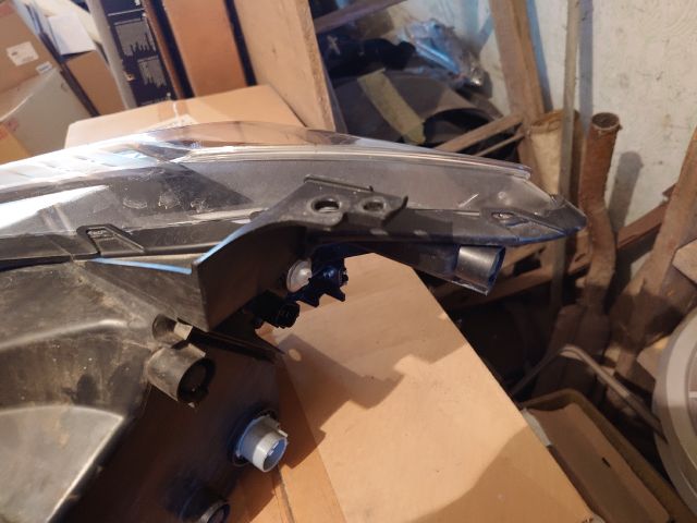 bontott MAZDA CX-5 Jobb Xenon Fényszóró