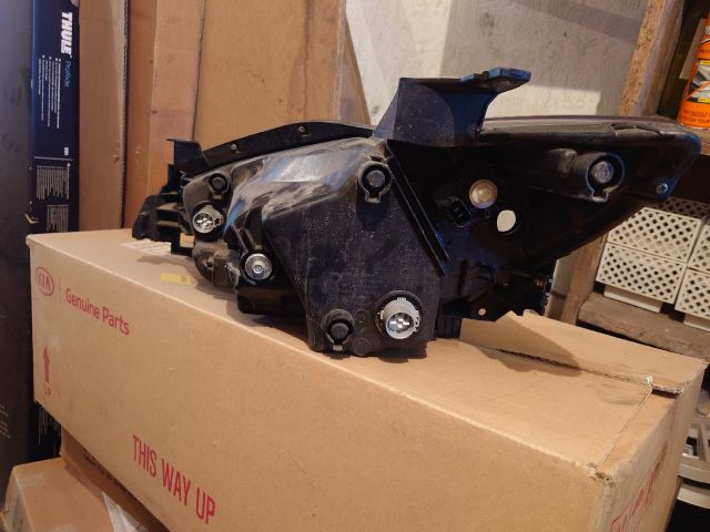 bontott MAZDA CX-5 Jobb Xenon Fényszóró