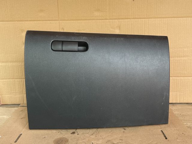 bontott MAZDA CX-5 Kesztyűtartó