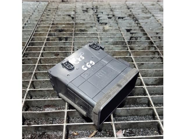 bontott MAZDA CX-5 Középső Szellőző