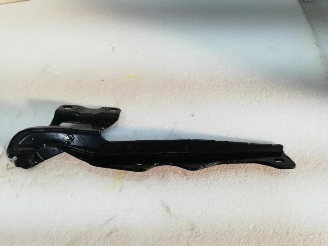 bontott MAZDA CX-5 Motorháztető Jobb Zsanér