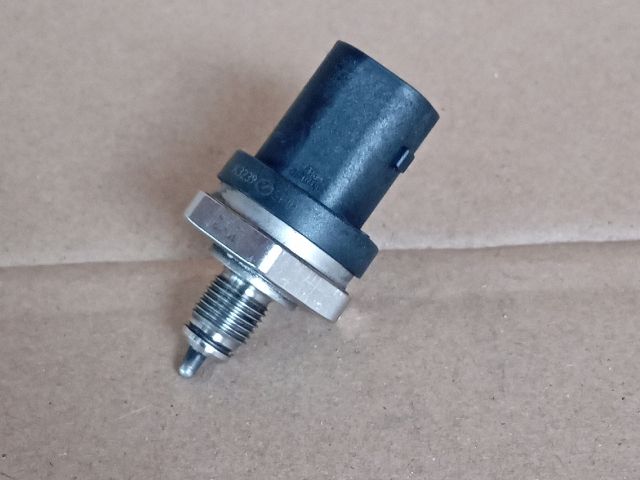 bontott MAZDA CX-5 Olajnyomás Jeladó