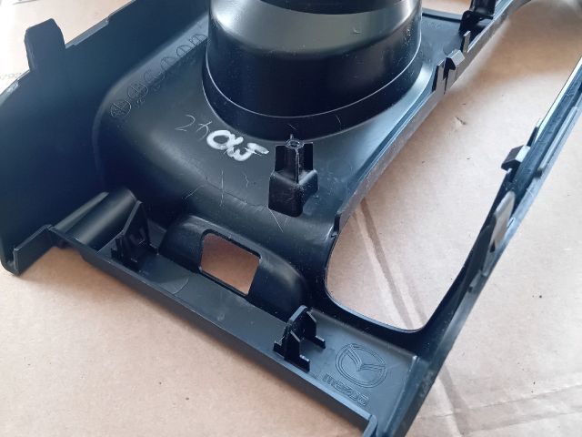 bontott MAZDA CX-5 Pohártartó