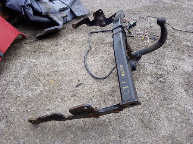 bontott MAZDA CX-5 Vonóhorog