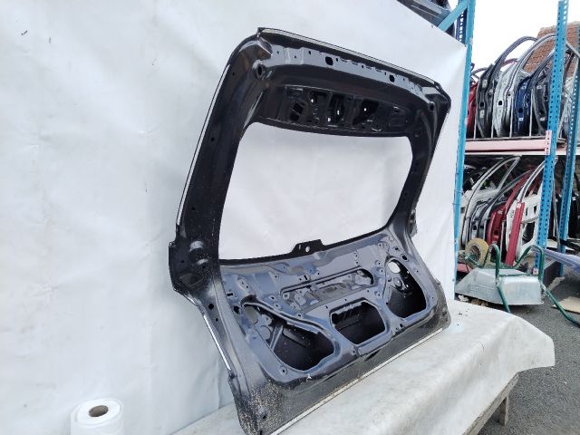 bontott MAZDA CX-60 Csomagtérajtó (Üres lemez)