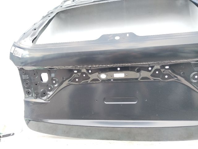 bontott MAZDA CX-60 Csomagtérajtó (Üres lemez)