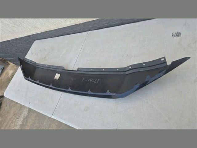 bontott MAZDA CX-60 Első Lökhárító Díszléc