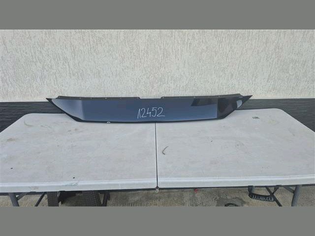 bontott MAZDA CX-60 Első Lökhárító Díszléc