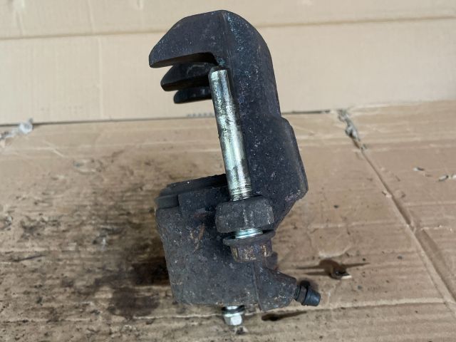 bontott MAZDA CX-7 Bal első Féknyereg Munkahengerrel