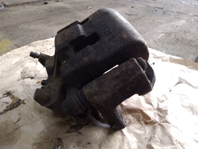 bontott MAZDA CX-7 Bal első Féknyereg Munkahengerrel