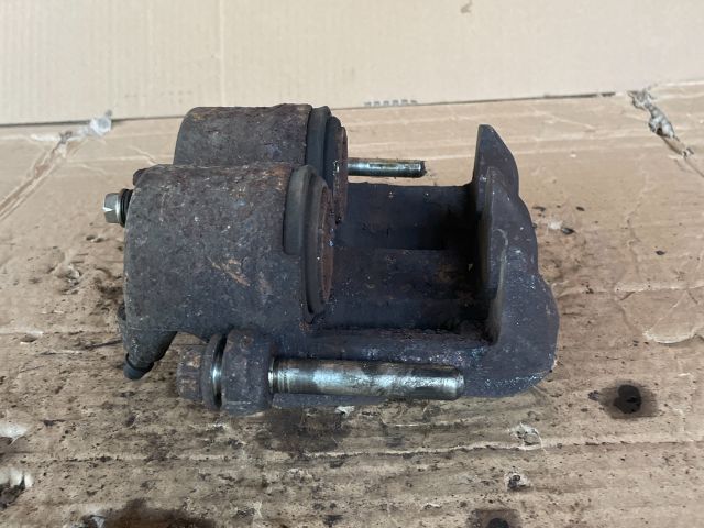 bontott MAZDA CX-7 Bal első Féknyereg Munkahengerrel