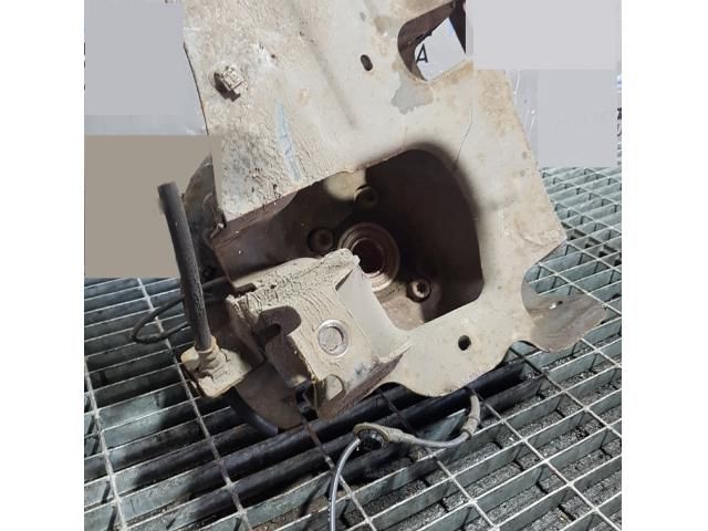 bontott MAZDA CX-7 Bal hátsó Csonkállvány