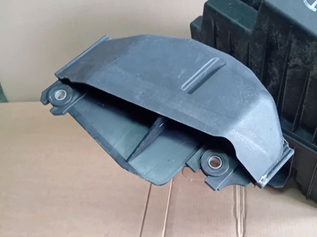 bontott MAZDA CX-7 Légszűrő Ház