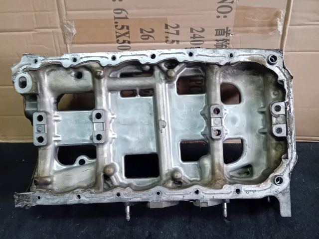 bontott MAZDA CX-7 Olajteknő