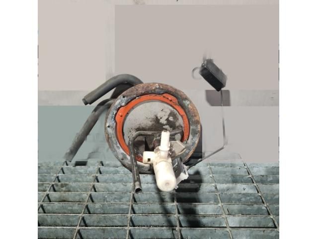 bontott MAZDA CX-7 Üzemanyagszint Jeladó