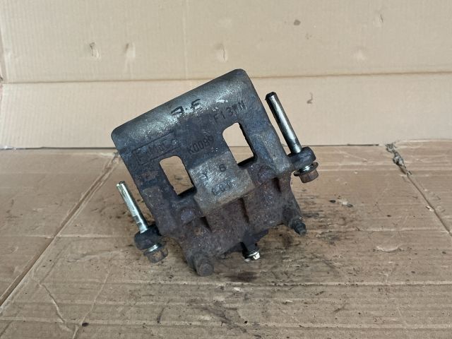 bontott MAZDA CX-7 Jobb első Féknyereg Munkahengerrel