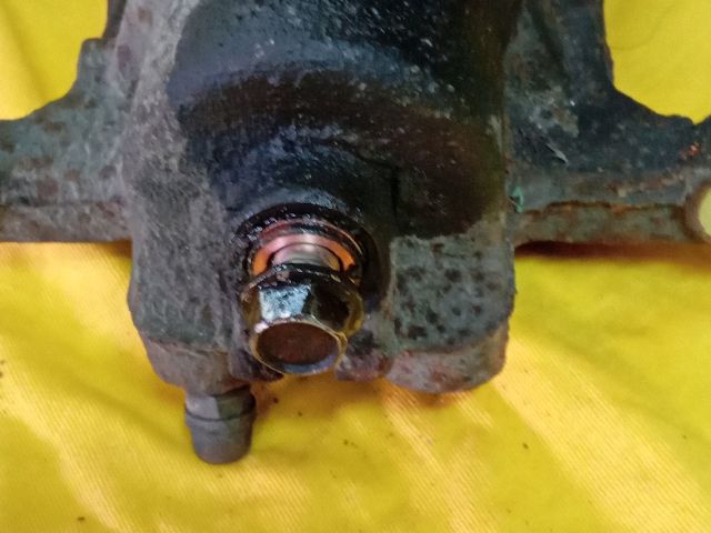 bontott MAZDA CX-7 Bal hátsó Féknyereg Munkahengerrel