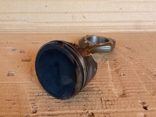 bontott MAZDA CX-7 Dugattyú és Hajtókar