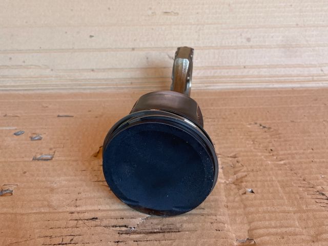 bontott MAZDA CX-7 Dugattyú és Hajtókar