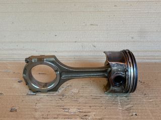 bontott MAZDA CX-7 Dugattyú és Hajtókar