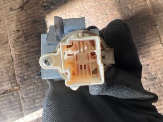 bontott MAZDA CX-7 Gyújtáskapcsoló Házzal