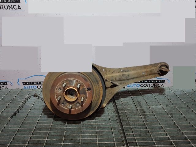 bontott MAZDA CX-7 Jobb hátsó Csonkállvány