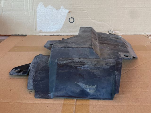 bontott MAZDA CX-7 Jobb Motorburkolat