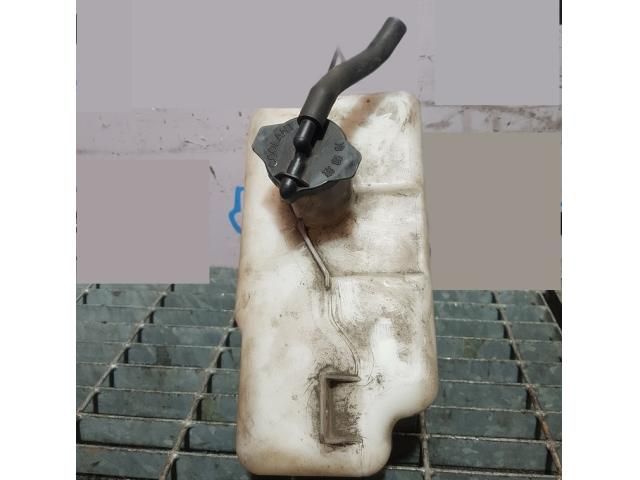 bontott MAZDA CX-7 Kiegyenlítő Tartály