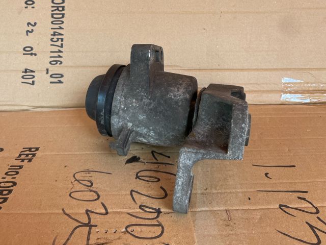 bontott MAZDA CX-7 Motor Tartó Bak Jobb