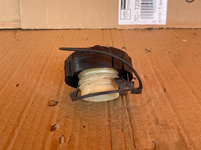 bontott MAZDA CX-7 Tanksapka