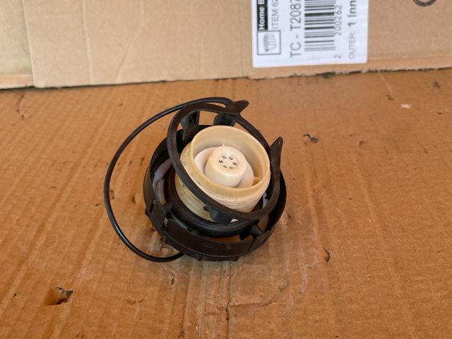 bontott MAZDA CX-7 Tanksapka