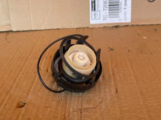 bontott MAZDA CX-7 Tanksapka