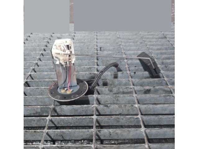 bontott MAZDA CX-7 Üzemanyagszint Jeladó