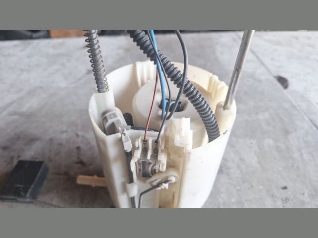 bontott MAZDA CX-7 Üzemanyag Szivattyú