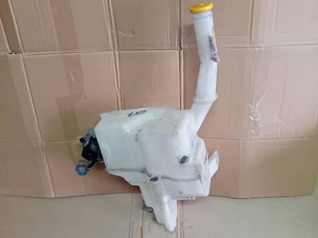 bontott MAZDA CX-7 Ablakmosó Tartály