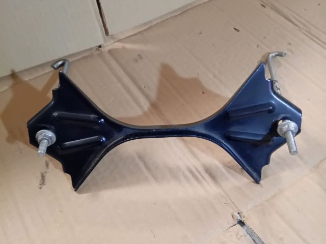 bontott MAZDA CX-7 Akkumulátor Leszorító