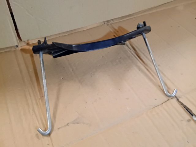 bontott MAZDA CX-7 Akkumulátor Leszorító