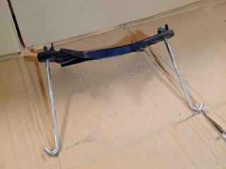 bontott MAZDA CX-7 Akkumulátor Leszorító