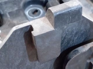 bontott MAZDA CX-7 Akkumulátor Tartó