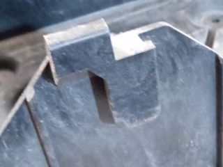 bontott MAZDA CX-7 Akkumulátor Tartó