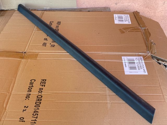 bontott MAZDA CX-7 Bal első Ajtó Díszléc