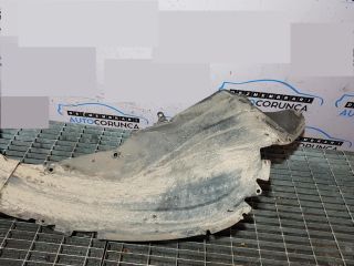 bontott MAZDA CX-7 Bal első Dobbetét (Kerékjárati, Műanyag)