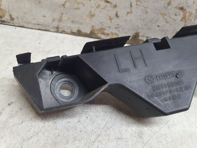 bontott MAZDA CX-7 Bal első Oldal Lökhárító Tartó (Műanyag)