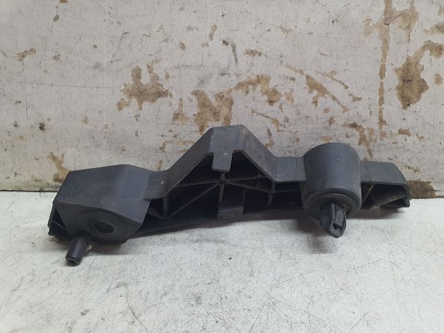 bontott MAZDA CX-7 Bal első Oldal Lökhárító Tartó (Műanyag)