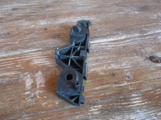 bontott MAZDA CX-7 Bal első Oldal Lökhárító Tartó (Műanyag)