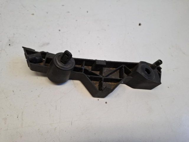 bontott MAZDA CX-7 Bal első Oldal Lökhárító Tartó (Műanyag)